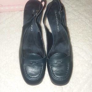 Bandolino True Dark NAVY Heels Women 6